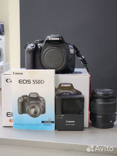 Фотоаппарат Canon EOS 550D Kit 18-55mm