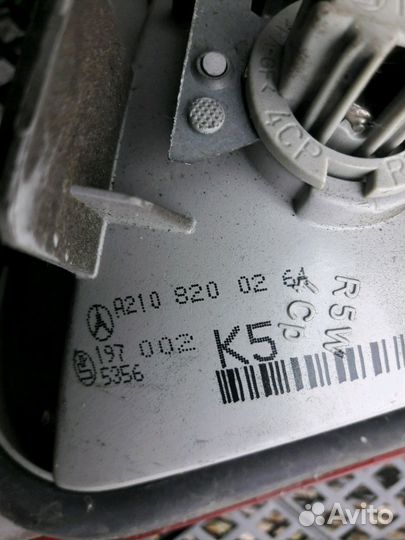 Фонарь правый Mercedes Benz MB W210 95-99