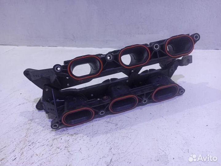 Впускной коллектор