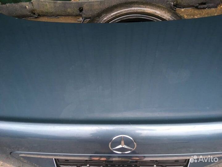 Mercedes-Benz S-Class W220