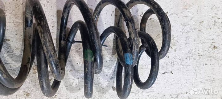 Пружина задняя Тойота