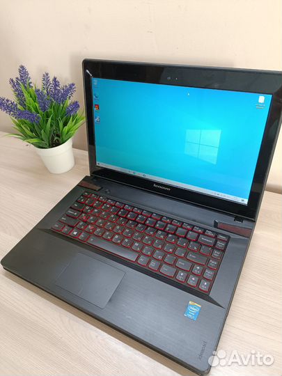 Ноутбук игровой lenovo I7/2Gb Видео/SSD