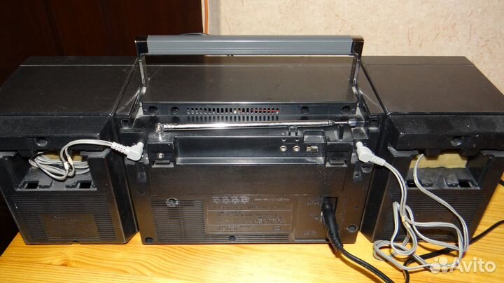 Кассетная магнитола sanyo M-V40K