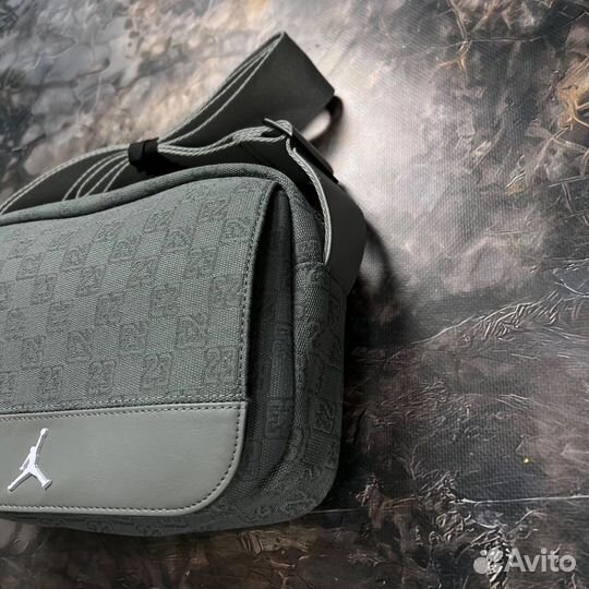 Сумка jordan monogram серая оригинал