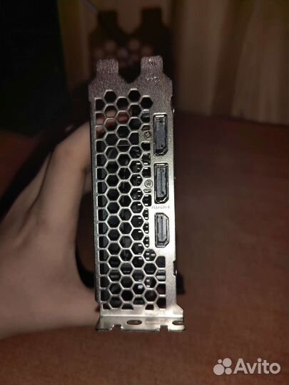 Видеокарта GTX 1650 4gb