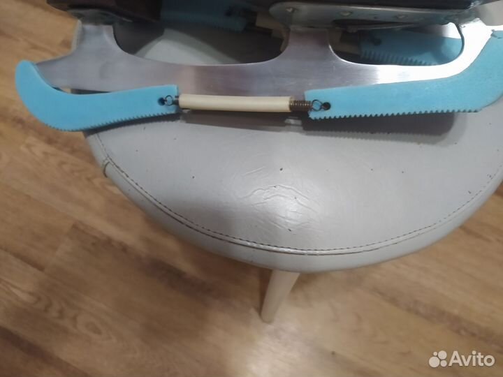 Коньки фигурные 38 размер. Кожа