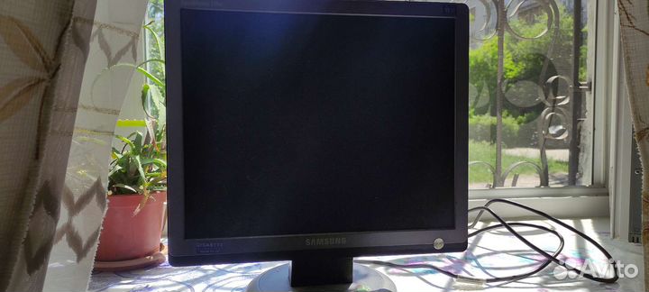 Монитор samsung syncmaster 731bf