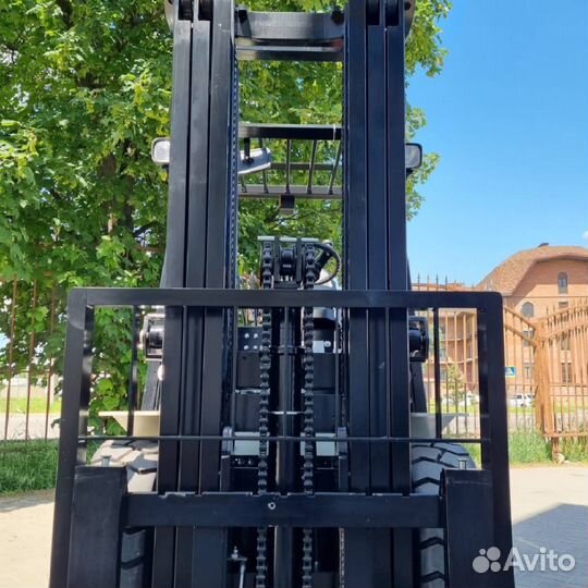 Вилочный погрузчик TFN CPCD30-AG2, 2023