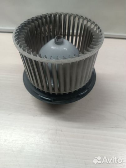 Мотоp отопителя Nissan Tiida C11 27226EE91B