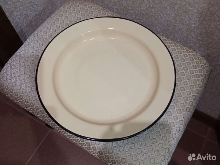 Поднос эмалированнный