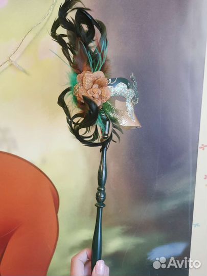 Маска карнавальная с держателем