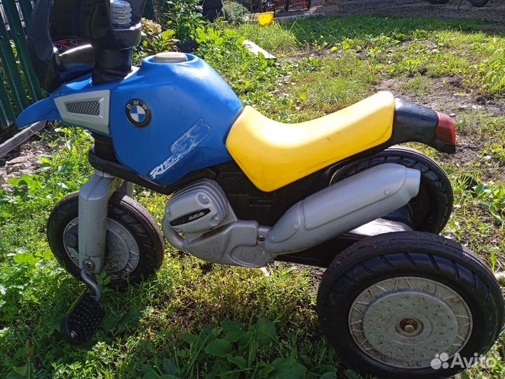 Детский трехколесный велосипед bmw