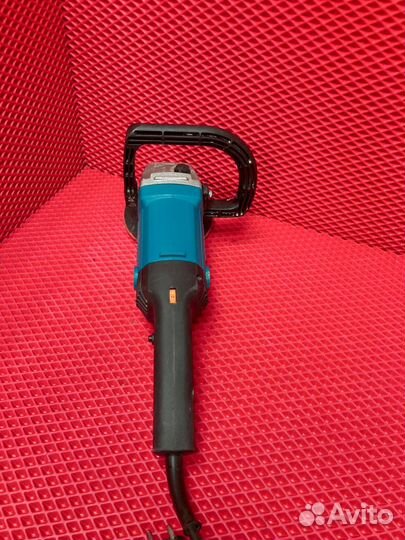 Шлифовальная машина makita 9227CB