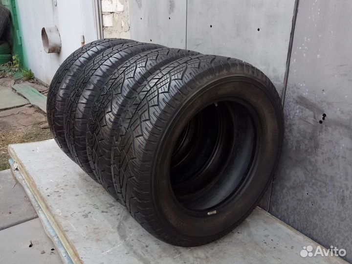 Michelin Latitude Cross 215/65 R16 100H