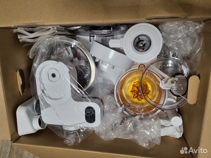 Кухонный комбайн Bosh mums2ew40