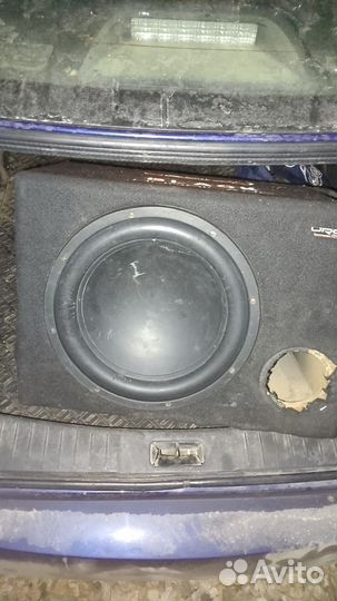 Сабвуфер и усилитель в машину