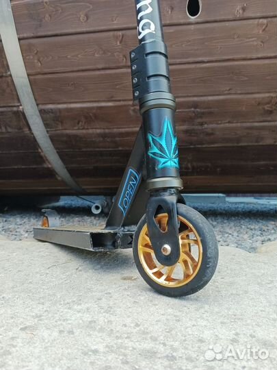 Трюковой самокат