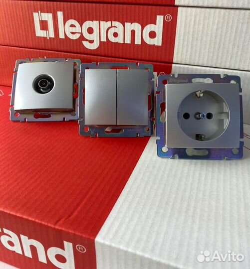 Выключатель и Розетки Legrand
