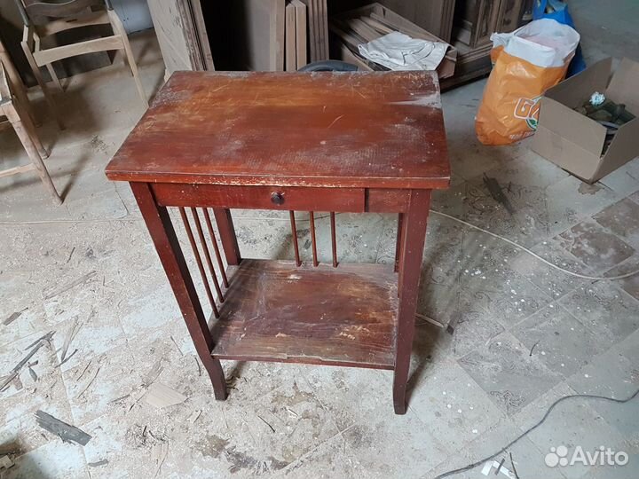 Старинный стол под рукомойник.СССР.1958г