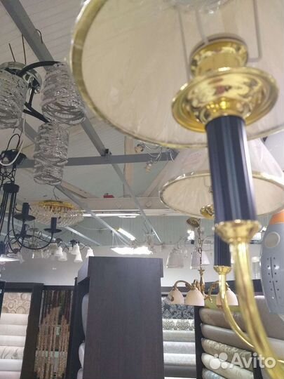 Люстра потолочная новая