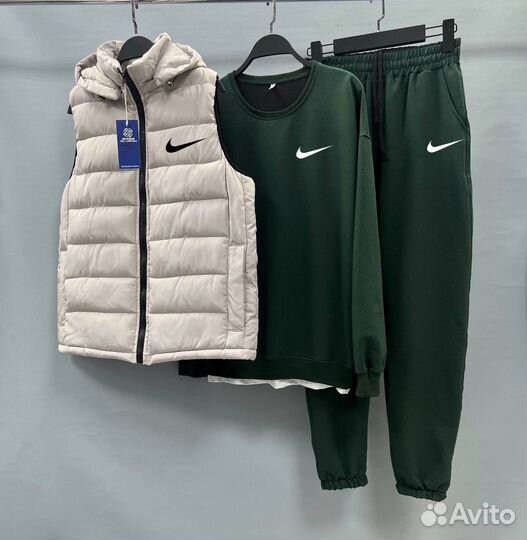 Осенний мужской спортивный костюм