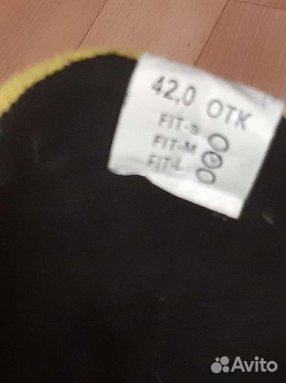 Коньки хоккейные