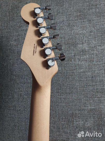 Электрогитара Squier MM Stratocaster HT black