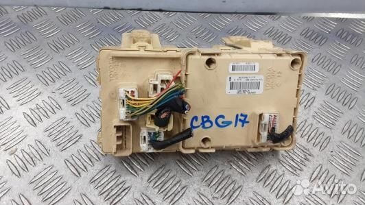 Блок предохранителей toyota corolla verso 2 (CBG17