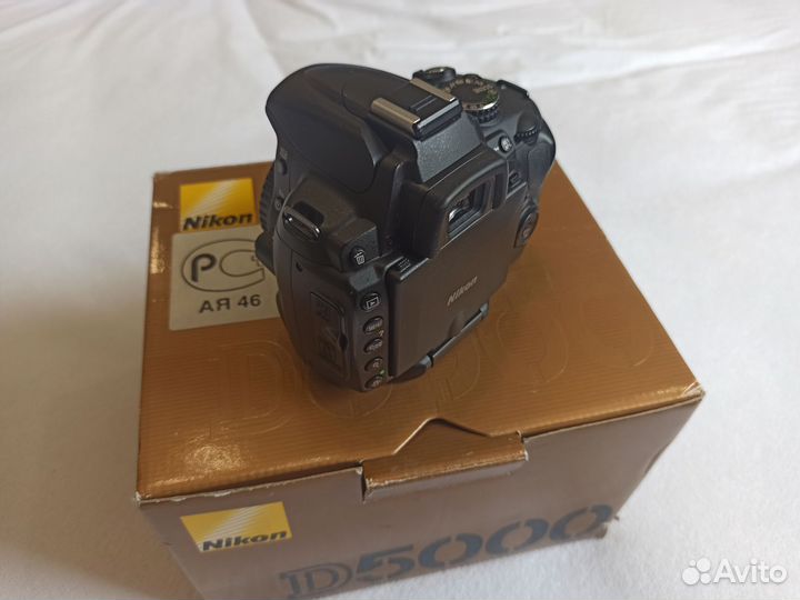 Фотоаппарат Nikon D5000. Новый