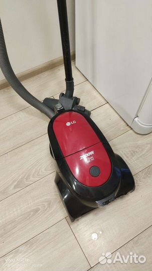Пылесос LG 2000w