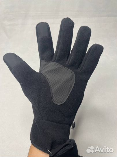 Перчатки Nike