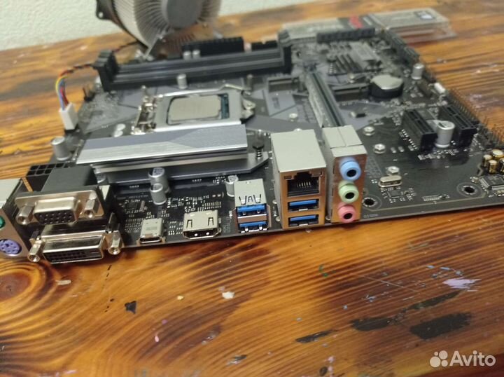 Материнская плата с процессором i3 9100