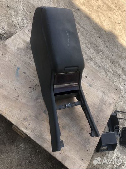 Кожаный подлокотник на мерседес w210