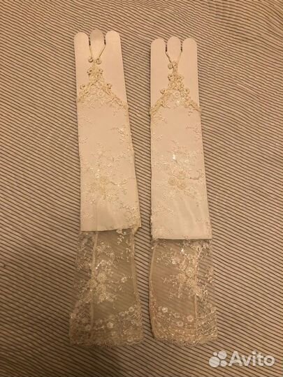 Перчатки свадебные с вышивкой