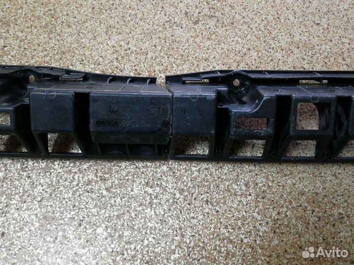 Кронштейн заднего бампера Skoda roomster