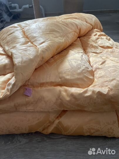 Одеяло пуховое
