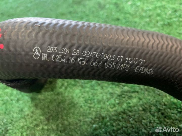 Патрубок радиатора нижний Mercedes-Benz C-Class