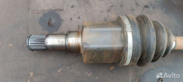 Привод левый Форд Фокус 2 2.0 АКПП