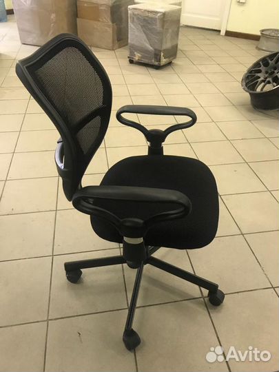 Компьютерное кресло