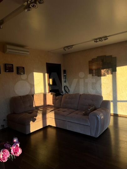 2-к. квартира, 73,8 м², 6/6 эт.