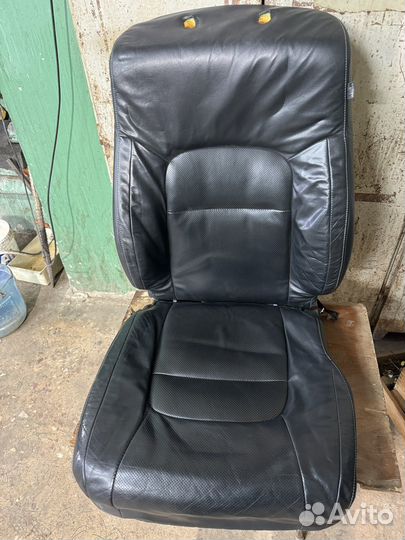 Продам сидения тойота ленд крузер 200