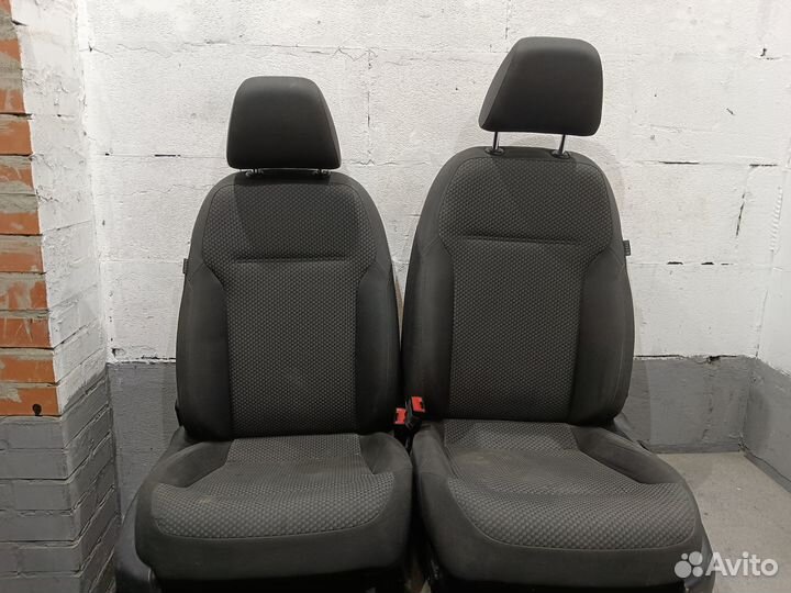 Комплект сидений для Volkswagen Jetta 6