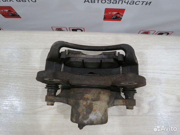 Суппорт тормозной передний правый Hyundai i40