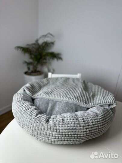 Лежак-норка для собак 70см