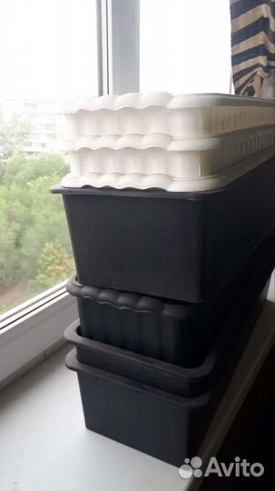 Поддоны и ящики для цветов