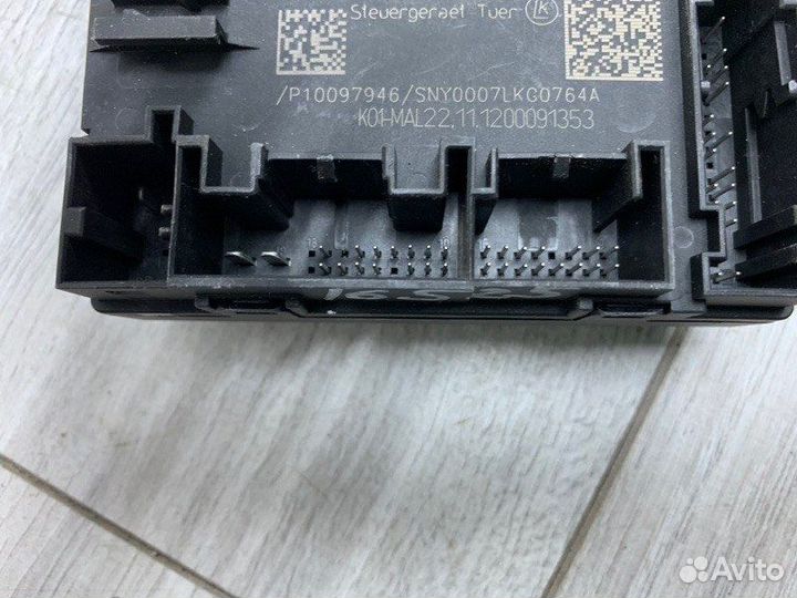 Блок комфорта передний левый Audi A3 универсал