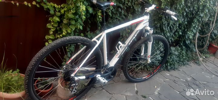 Велосипед cube 29