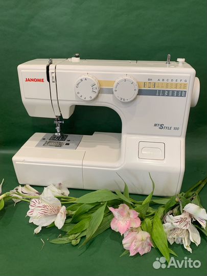 Швейная машинка Janome