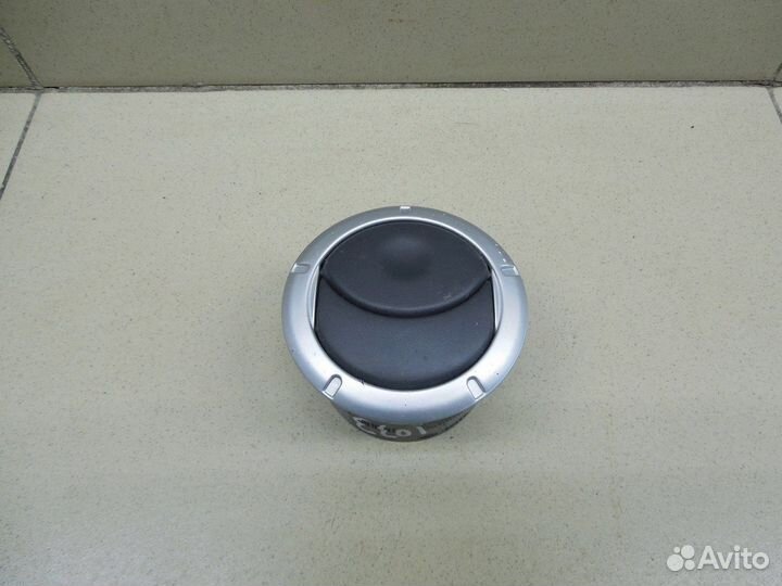 Дефлектор воздушный Logan 2005-2014