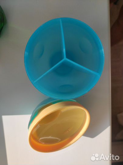 Бутылочки, нагрудник, контейнер для смеси